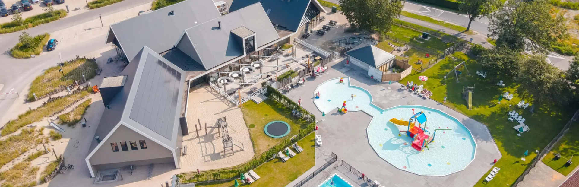 Centrumgebouw zwembad Zonneweelde