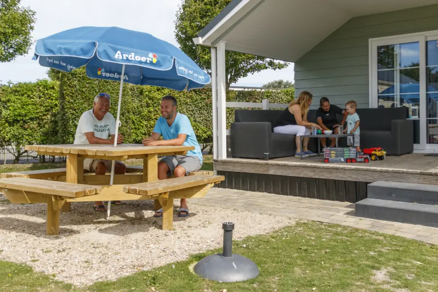 2023 Chalet 507 terras picknicktafel RM