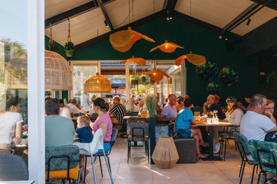 Brasserie vanaf terras