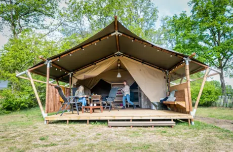 Camping Torentjeshoek kamperen in Drenthe Ardoer  safaricabin glamping in drenthe