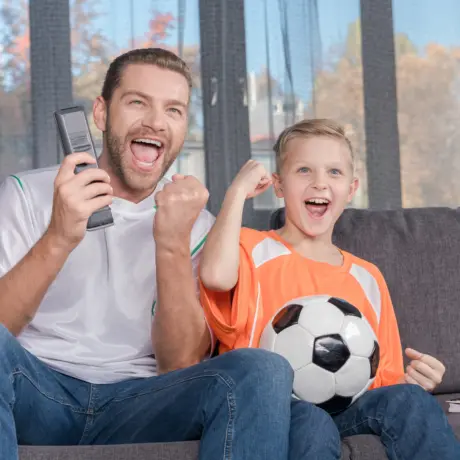 Voetbal kijken op TV