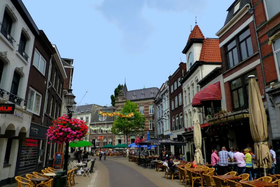 Venlo_–_Parade_-_panoramio