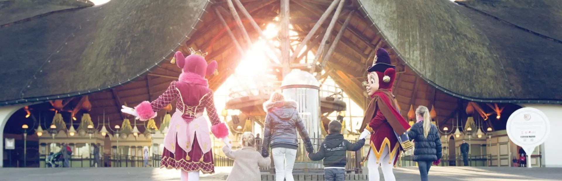 Pardoes en pardijn bij hoofdentree 2015 1280x853px e nr 13034