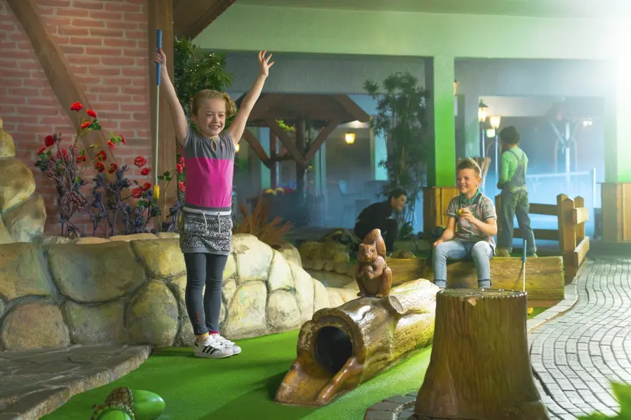 Kids-Preston-Palace-Midgetgolf