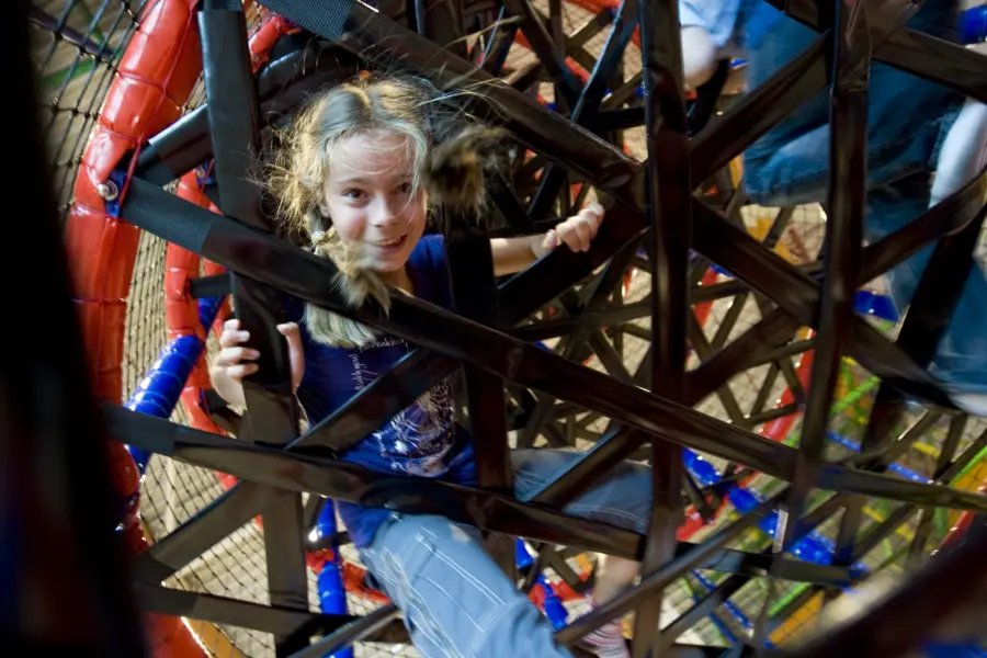 Indoorspeeltuin klimtoren