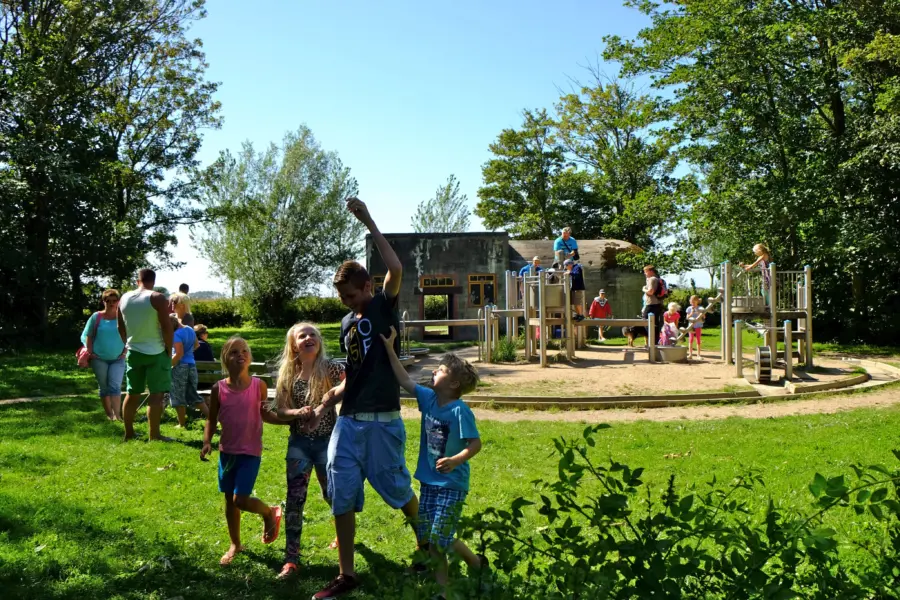 Speel- en Infopark Groede Podium