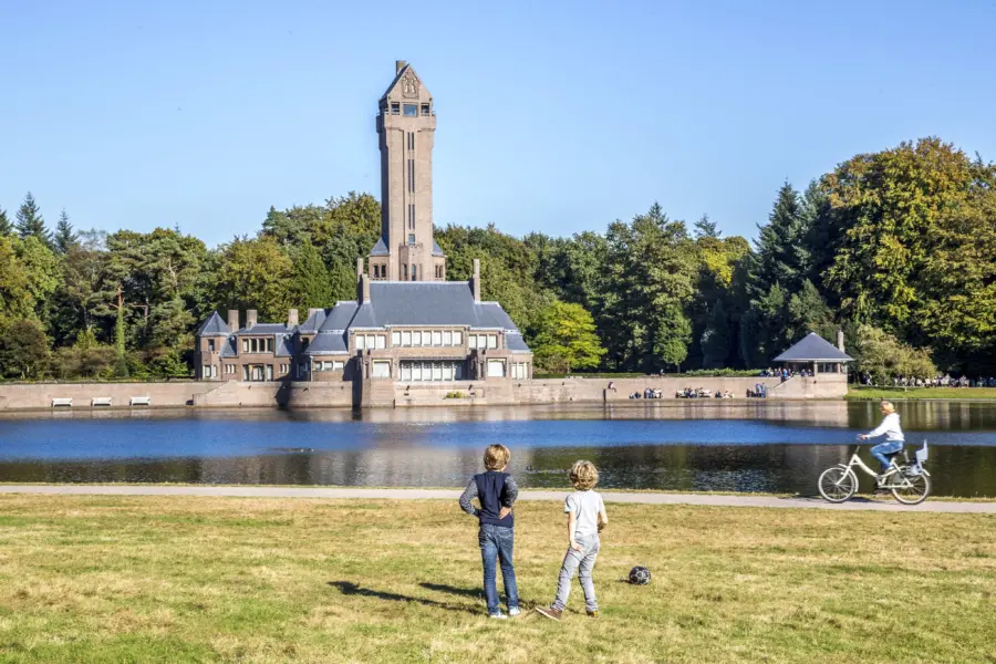 Nationaalpark de hoge veluwe jachthuis sint hubertus omnibusrevue