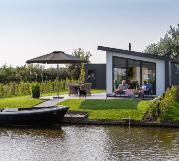 Waterchalet op camping Kuilart
