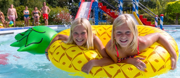 It Wiid - zwembad kinderen in gele band