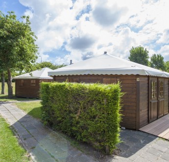 Beide tenthutten.jpg