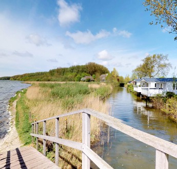 LiggingvanafbrugLodge Lepelaar-31.jpg