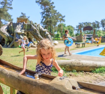 Spelen bij de Heldense Bossen