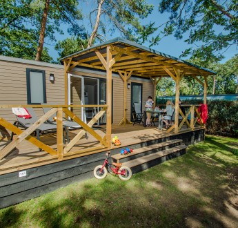 veranda chalet 151 overzicht website 2021.jpg