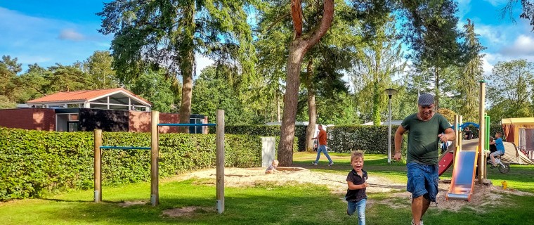 kampeerplaats met auto tent 2023 (5).jpeg
