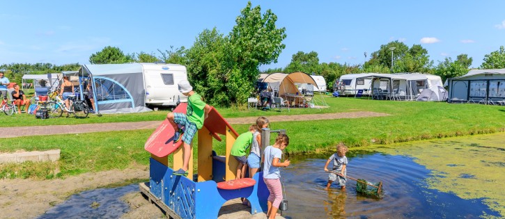 Waterspeeltuin Camping Tempelhof.jpg
