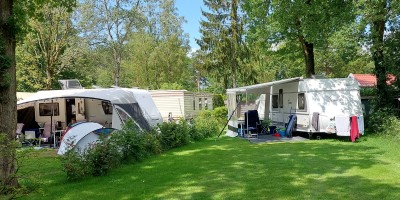 Kampeerplaats2 XL.jpg