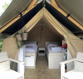 Duo lodge binnenkant.jpeg