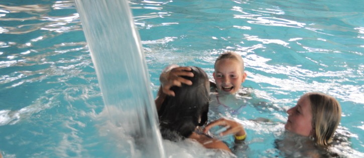 Zwembad - Tempelhof - waterstraal