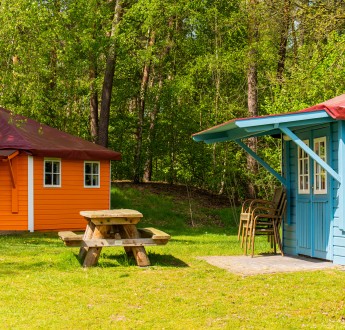 Kampeerbungalow heldense bossen