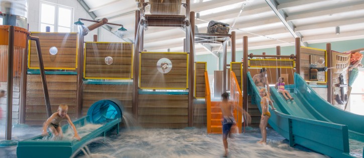 Zwembad - Zeeuwse Kust - glijbanen