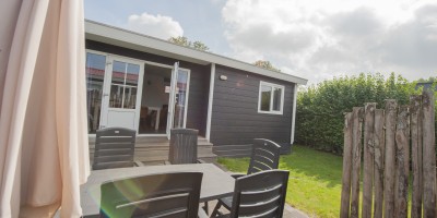 Zijkant chalet 6 personen.jpg