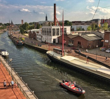 Eemhaven van boven - Kostas Brejaart.JPG