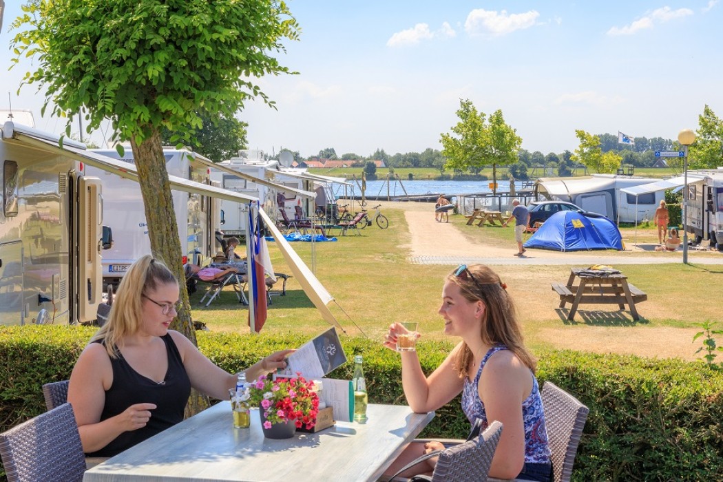 Camping en Villapark De Paardekreek