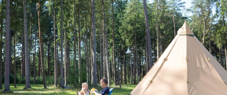 Kamperen tent.jpg