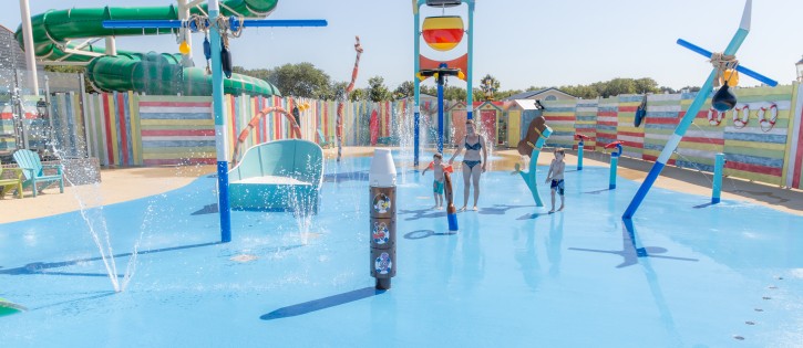 Kids - Julianahoeve - spraypark overzicht