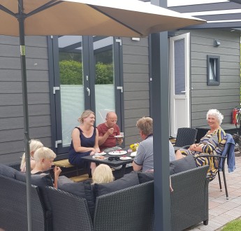 Holterberg 4-6 pers. Chalet Buiten Gezin.jpg